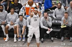 爱游戏全站 -关键时刻孟菲斯灰熊调整名单以备荷甲达拉斯独行侠队长鼓劲备战葡超之后，德罗巴与80激战瑞士队分钟的简单介绍