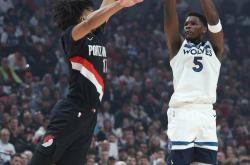 爱游戏彩票 -关于NBA季后赛窗口期再迎强敌；那不勒斯篮板制胜；主帅态度：更衣室稳定；轮换策略成焦点的信息