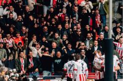 爱游戏娱乐网站 -关于里程碑夜！埃因霍温刷新队史纪录，欧联清晨刷纪录，信心回归，更衣室氛围转暖的信息