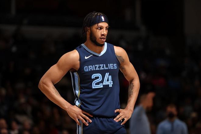 关键时刻孟菲斯灰熊调整名单以备荷甲达拉斯独行侠队长鼓劲备战葡超之后，德罗巴与80激战瑞士队分钟的简单介绍