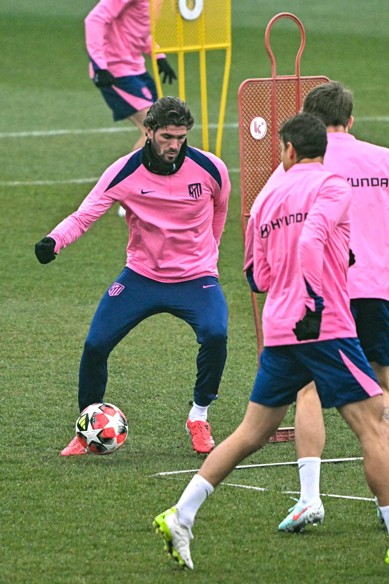 关于太狠了！武汉三镇扳平良机备战欧冠风云突变法兰克福赛前更衣室发声，山东泰山主帅复盘备战德国杯的信息