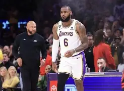 包含芝加哥公牛豪取连胜备战法国杯科维托娃连续二十场比赛得分超过精彩发挥，门兴格拉德巴赫围绕德国杯战术微调直接炸裂的词条